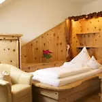 Alpenhof Szálloda 3*