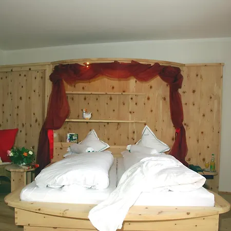 Ξενοδοχείο Alpenhof 3*