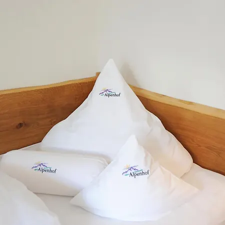 Ξενοδοχείο Alpenhof 3*