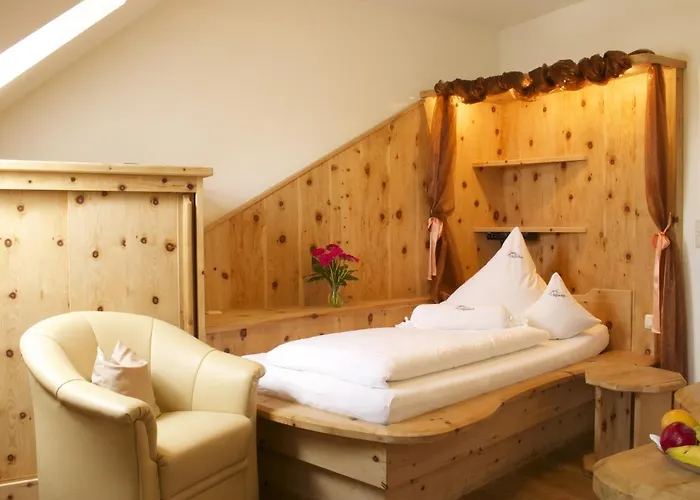 Alpenhof Hotel 3*