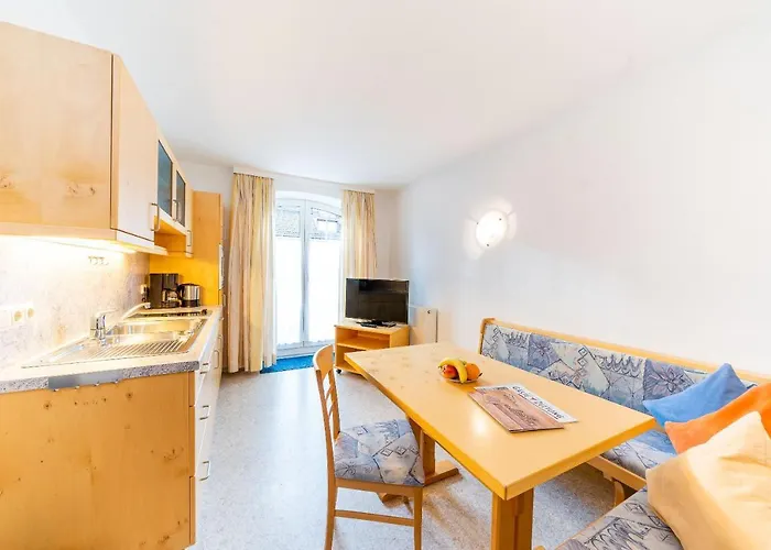 Hotel Alpenhof 3*