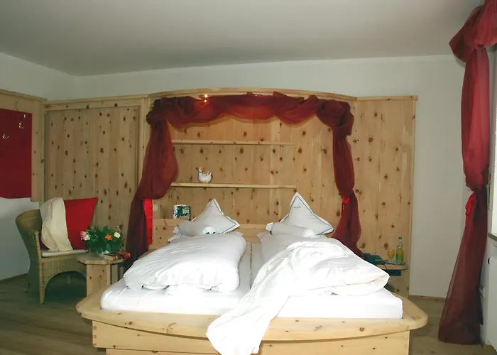 Hotel Alpenhof 3*