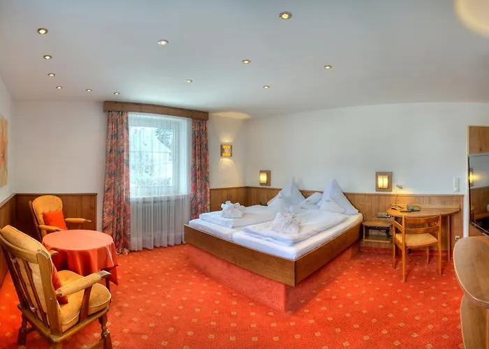 Alpenhof Hotel 3*